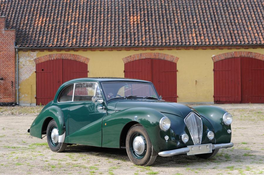  Healey Elliott Sport Saloon by Tickford Ltd 1950 года  (фото 1 из 10)